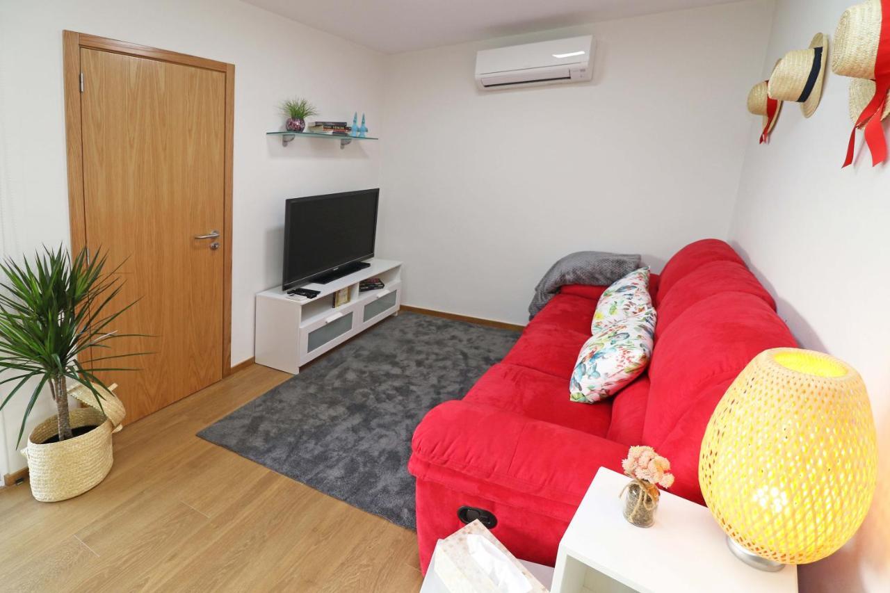 Casinhas De Medros Villa Barcelos Luaran gambar